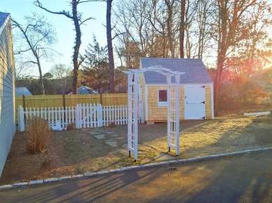 26 Frances Helen Rd, Yarmouth Port, MA 02675 - photo 3