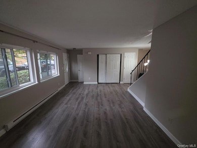 4 Hudson Heights Dr, Poughkeepsie, NY 12601 - photo 3