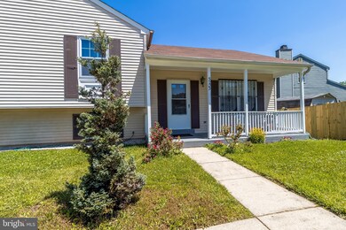 5203 Dartmoor Ct, Lanham, MD 20706 - photo 3