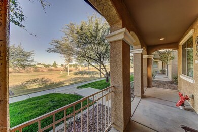 105-Porchview_Right