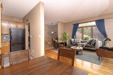 2853 26th Street Cir S, Moorhead, MN 56560 - photo 4