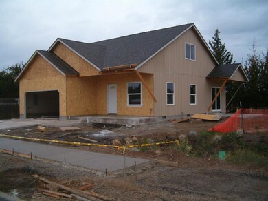 117 Aurora Ln, Central Point, OR 97502 - photo 2