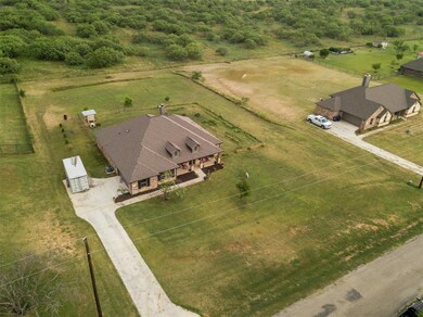 561 Dill Rd, Weatherford, TX 76085 - photo 5