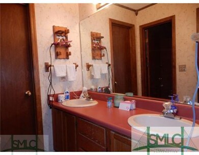 Master Bath/Spa. Paint and replace counter, sinks 