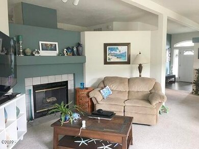 1240 SW Sailfish Loop, Waldport, OR 97394 - photo 6