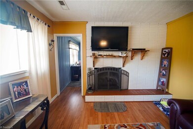 404 Eden Terrace, Archdale, NC 27263 - photo 4