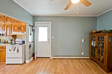 20 Springdale Ave, Holyoke, MA 01040 - photo 6