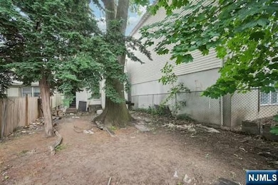 324 S 19th St, Newark, NJ 07103 - photo 2