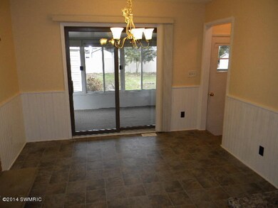 1797 Carlton Ave NE, Grand Rapids, MI 49505 - photo 4