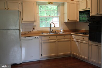 7385 Rogues Rd, Nokesville, VA 20181 - photo 6