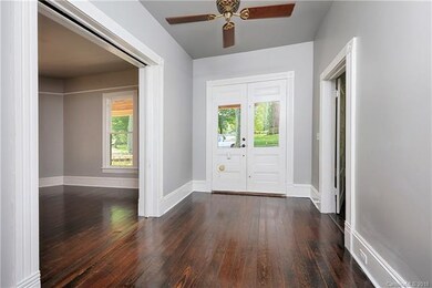 322 W Bell St, Statesville, NC 28677 - photo 5