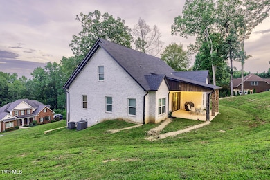 127 Allison Timbers Rd, Piney Flats, TN 37686 - photo 5