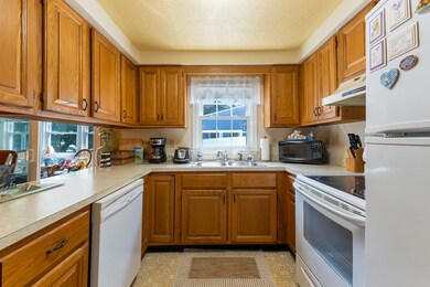 97 Flintlock Village Rd unit 3, Wells, ME 04090 - photo 6