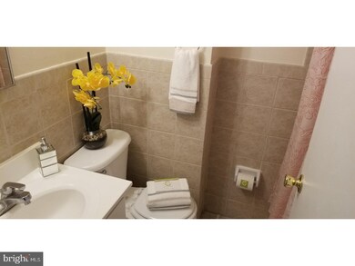104 W North Ln unit C2, Conshohocken, PA 19428 - photo 4