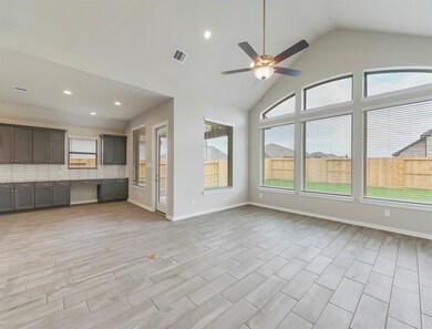 18310 Tiger Flowers Dr, Conroe, TX 77302 - photo 6