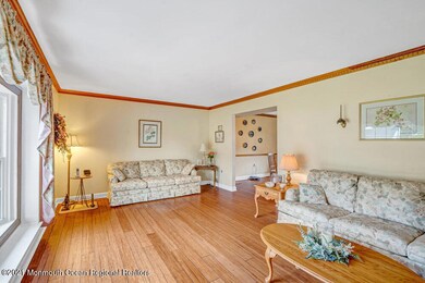 38 Hawthorne Ave, Holmdel, NJ 07733 - photo 6