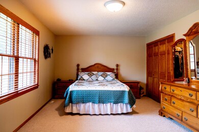 1505 5th Ave NW, Jamestown, ND 58401 - photo 6