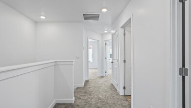 Dalton Upstiars hallway