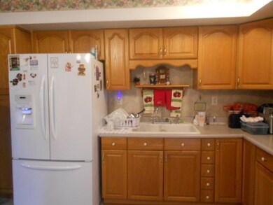 6481 Putnam Dr, Circleville, OH 43113 - photo 2