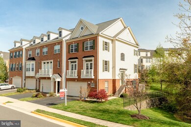 12607 Buckleys Gate Dr, Fairfax, VA 22030 - photo 2