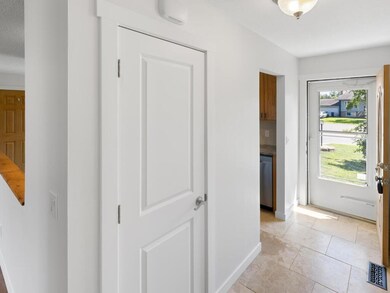 16469 Glengary Ct W, Rosemount, MN 55068 - photo 5