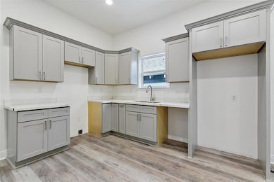 2474 N Claiborne Ave, New Orleans, LA 70117 - photo 6