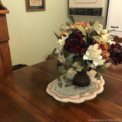 18 Roselawn Ct, Jeffersonville, IN 47130 - photo 4