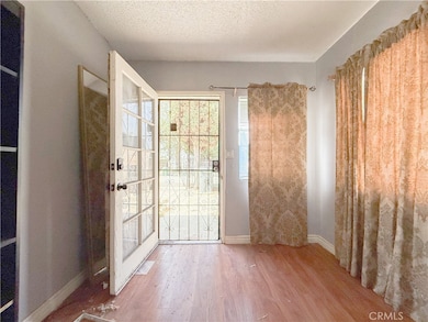 1424 W 152nd St, Compton, CA 90220 - photo 5