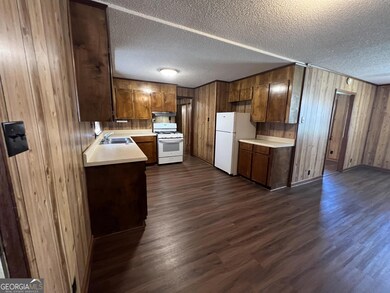 404 Mcarthur Blvd, Warner Robins, GA 31093 - photo 5