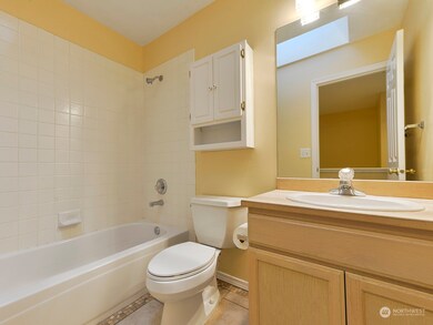 25424 213th Place SE unit 5, Maple Valley, WA 98038 - photo 4