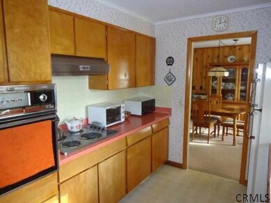 108 W Mechanic St, Corinth, NY 12822 - photo 5