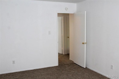 2946 Mayer Dr, Saint Charles, MO 63301 - photo 6