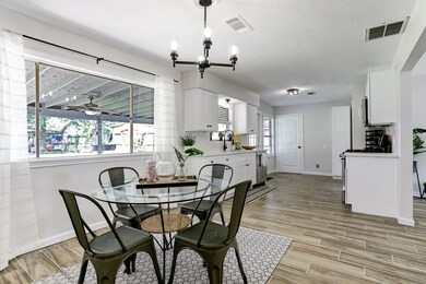 10206 Glenmawr Dr, Houston, TX 77075 - photo 5