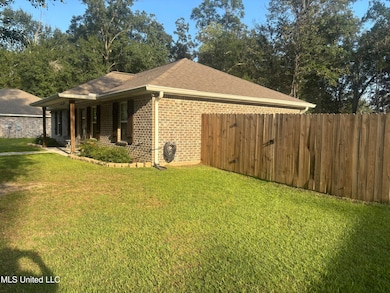 820 Mitchell St, Picayune, MS 39466 - photo 4