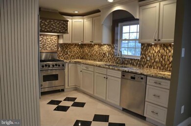 806 W Nettle Tree Rd, Sterling, VA 20164 - photo 7