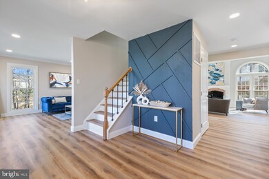 6860 Compton Heights Cir, Clifton, VA 20124 - photo 4