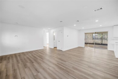 6127 18th St, Zephyrhills, FL 33542 - photo 4