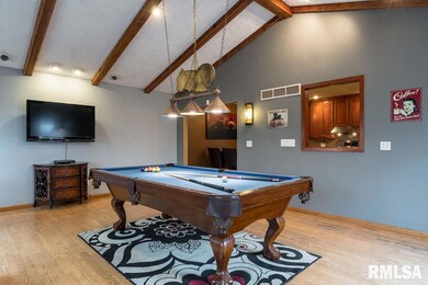 2435 W 57th St, Davenport, IA 52806 - photo 7