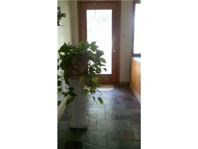 4100 Clime Rd, Columbus, OH 43228 - photo 3