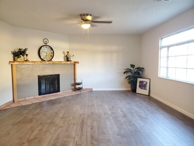 1811 Hubbard Dr, Alamogordo, NM 88310 - photo 4
