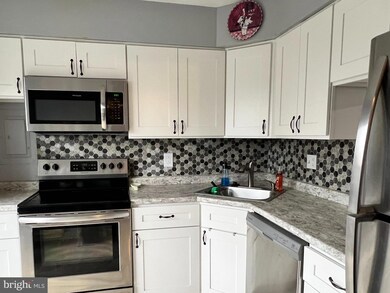 6 Hunters Way unit 6, Hatboro, PA 19040 - photo 5