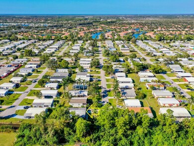 100 Grassy Key Ln Naples FL 34114 USA-00