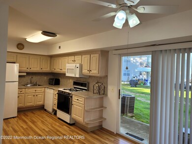 4B KITCHEN SLIDER VIEW