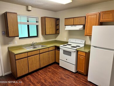 5018 Westchase Ct unit 3, Jacksonville, FL 32210 - photo 4