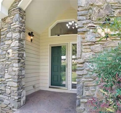 15 Ballantree Dr, Asheville, NC 28803 - photo 3