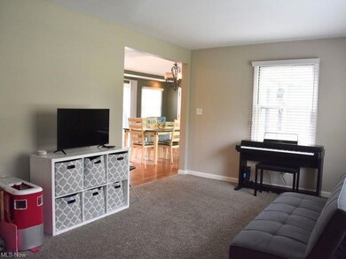 Family room with seconday entry point