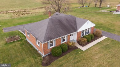 2416 Crottlestown Rd, Chambersburg, PA 17202 - photo 5