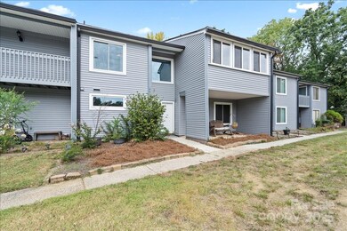 6610 Point Comfort Ln unit 103, Charlotte, NC 28226 - photo 4