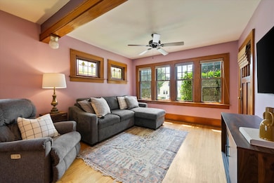04-Living Room
