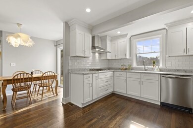 28 Thorpe Rd, Needham Heights, MA 02494 - photo 6